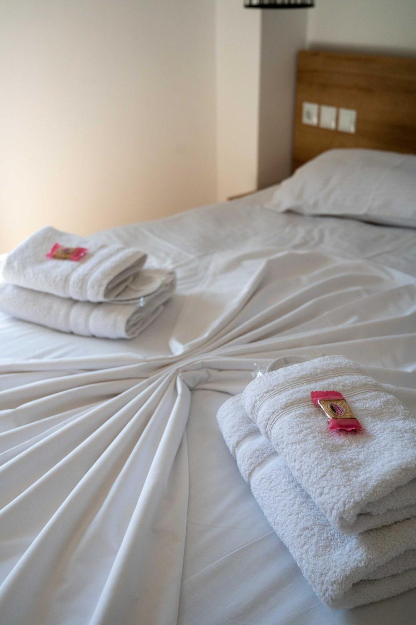 Finikas Suites&apartments * Artemi
