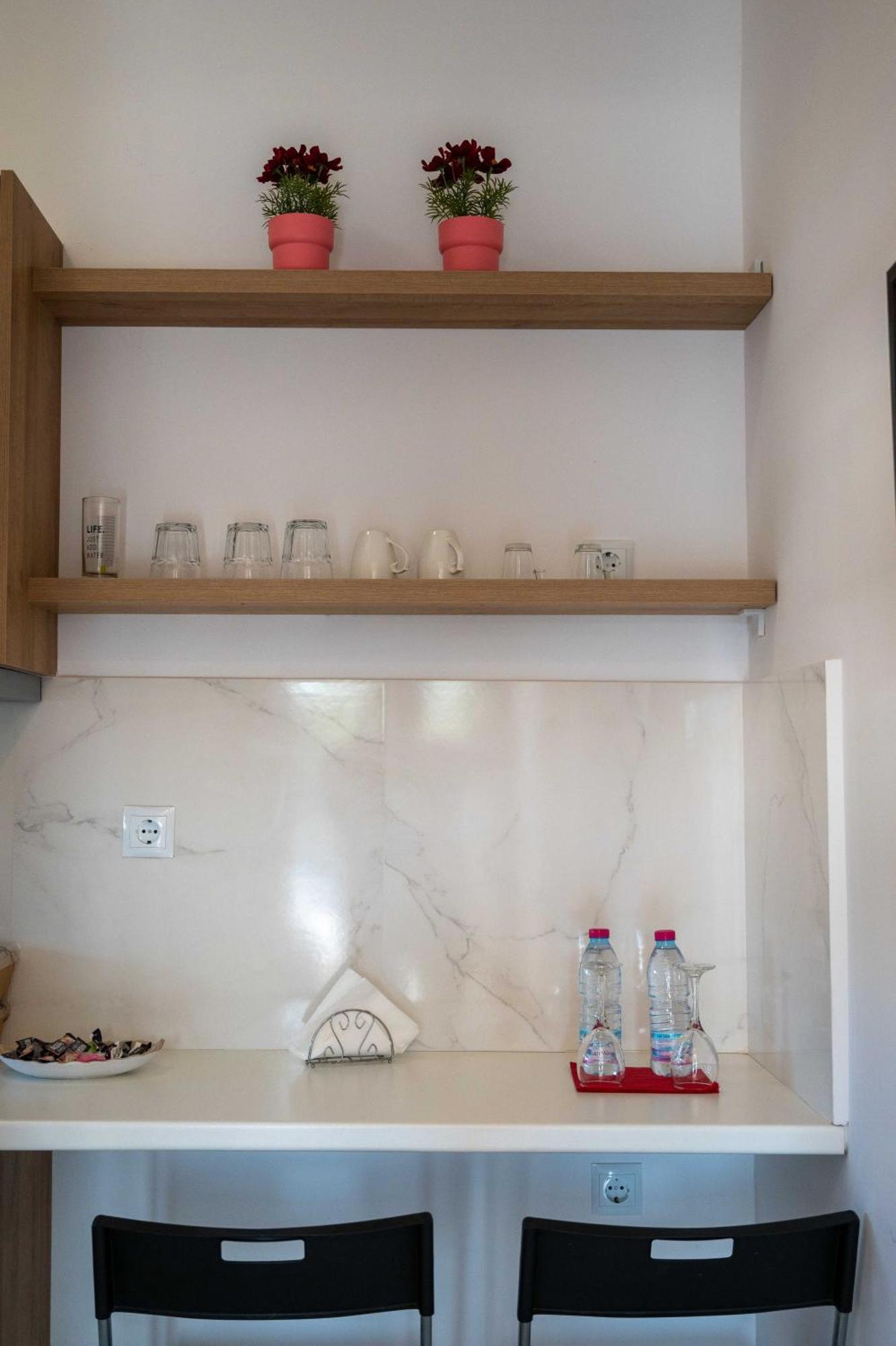Finikas & 10min From Athens Airport